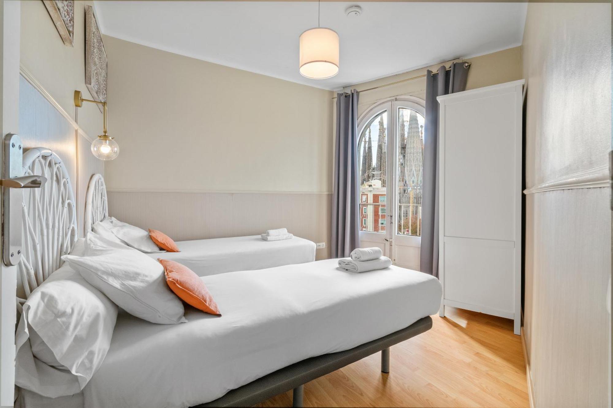 Suite Home Sagrada Familia Барселона Экстерьер фото